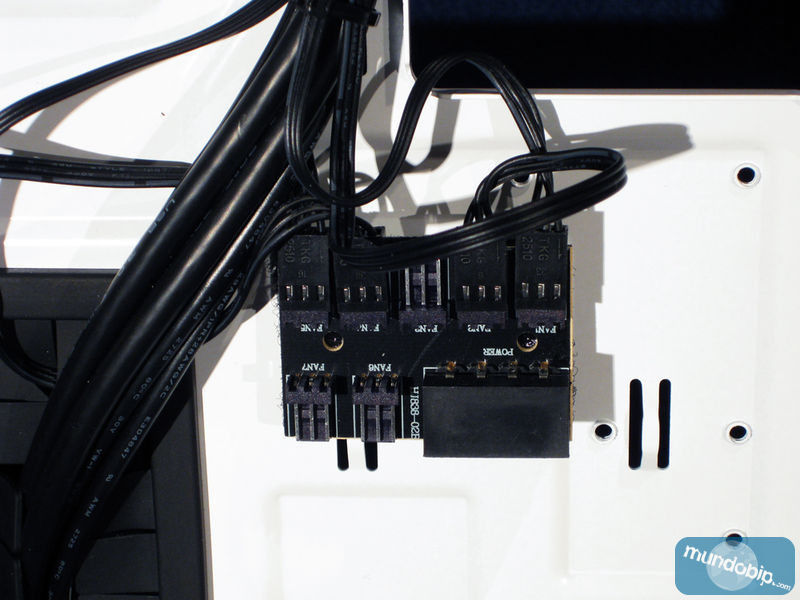 Conectores para ventriladores NZXT Switch 810