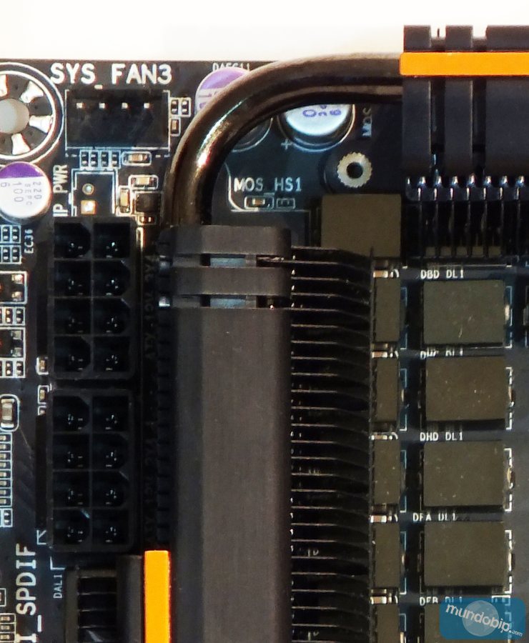 Conectores ATX12V  de 8 pin duales Gigabyte GA-Z77X-UP7