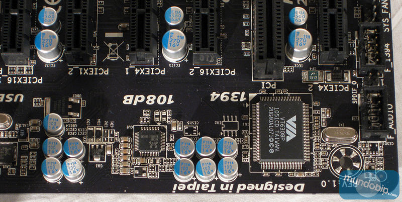Condensadores Gigabyte GA-990FXA-UD3