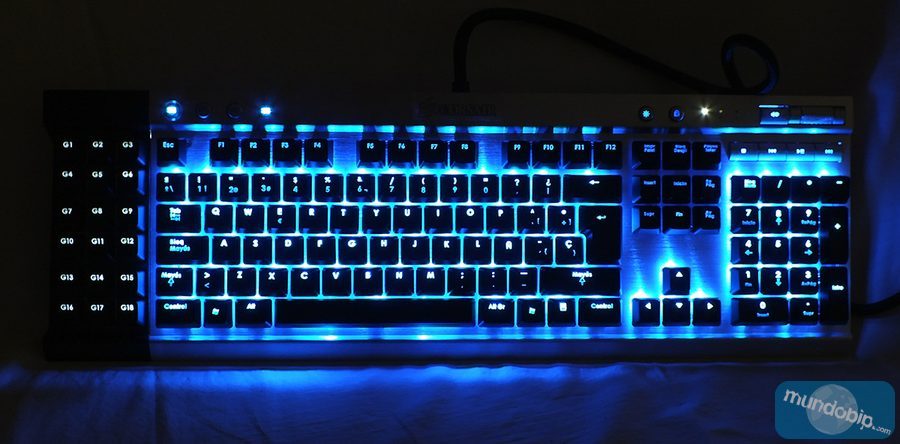 Corsair Vengeance K90 Iluminado