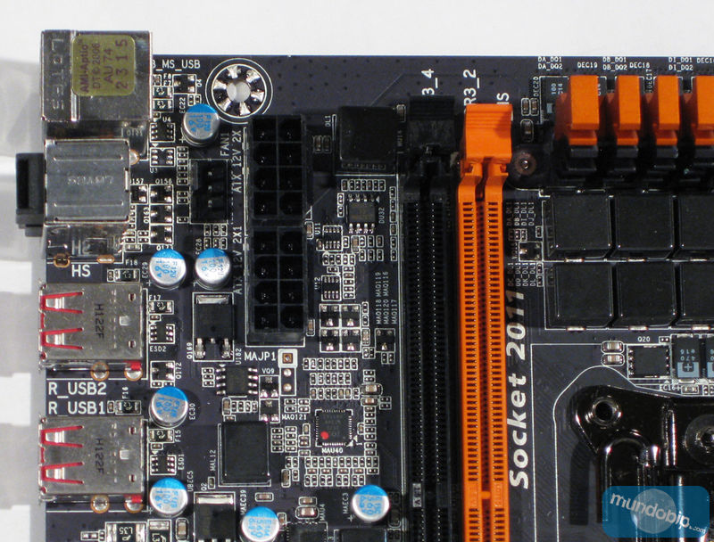 Doble entrada EPS Gigabyte GA-X79-UD7