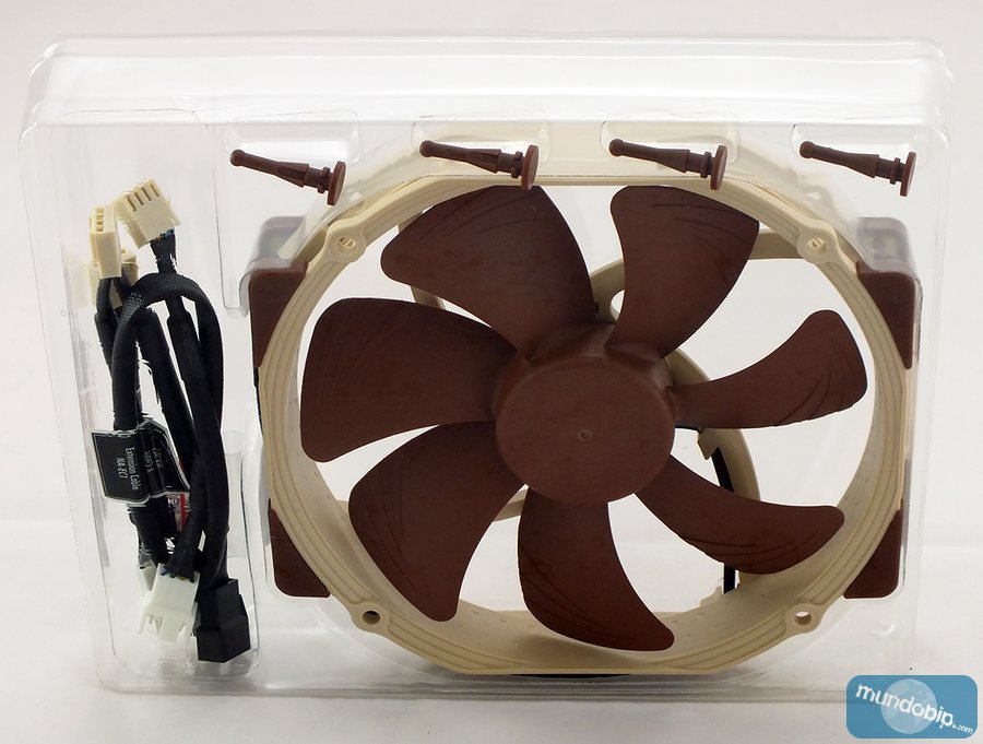 Embalaje interno Noctua NF-A15-PWM