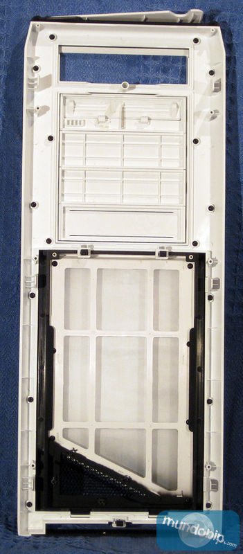 Interior frontal NZXT Switch 810