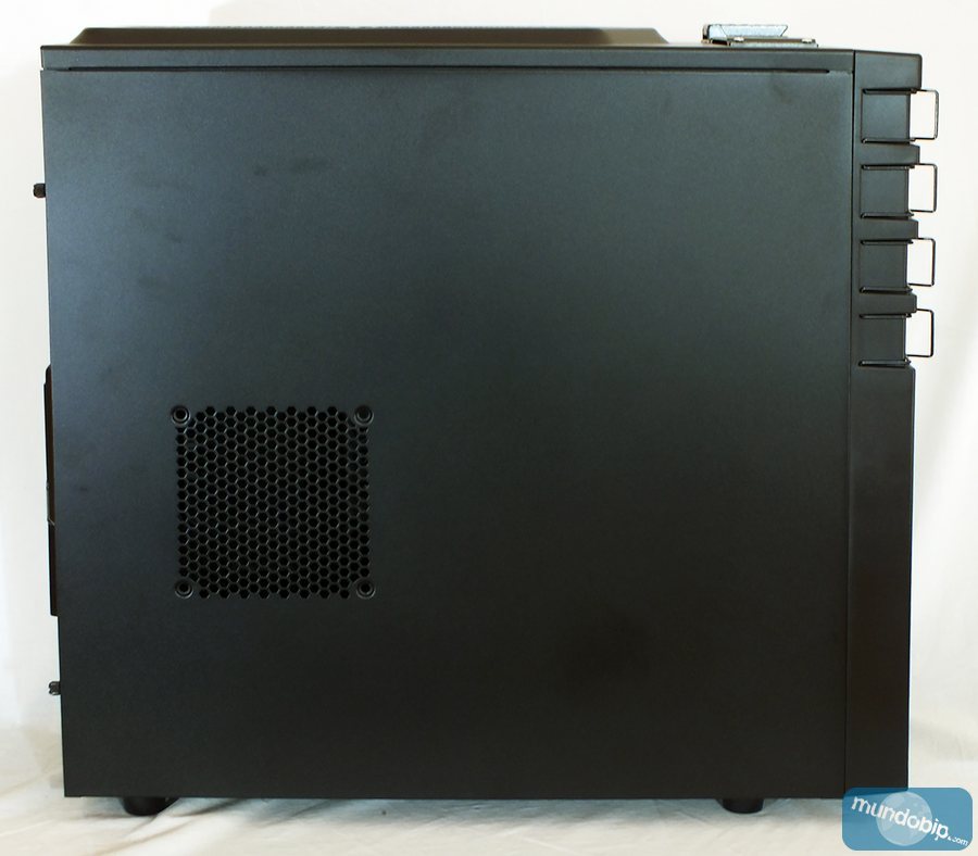 Lateral Antec GX700