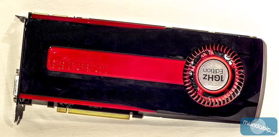 Parte superior AMD Radeon HD 7970 Ghz Edition