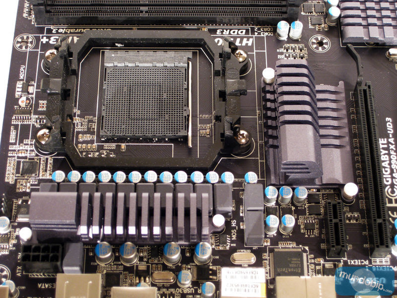 Socket AM3+ Gigabyte GA-990FXA-UD3