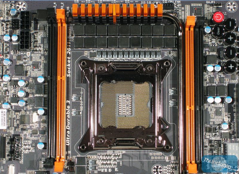 Zona socket Gigabyte GA-X79-UD7