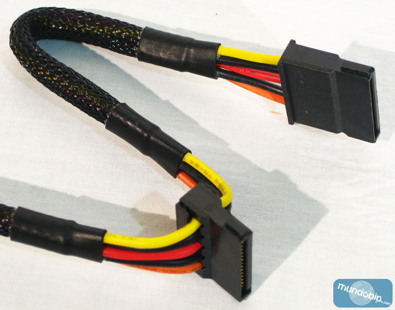 Cable SATA Corsair TX750 V2