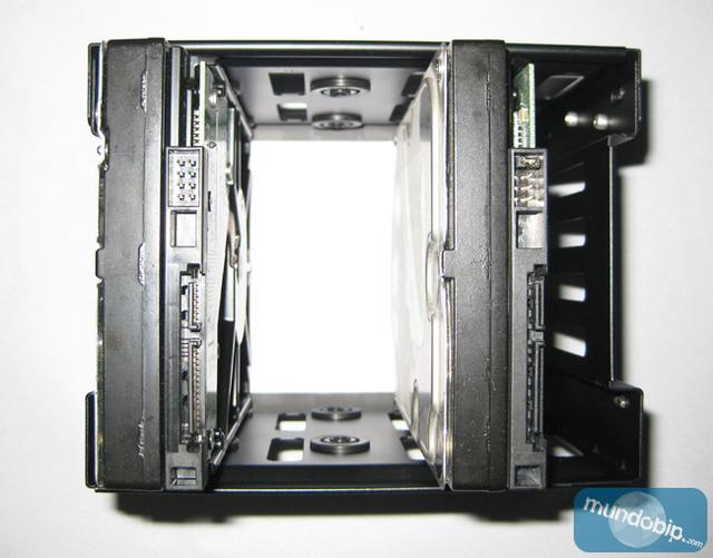 Rack de discos desde otro ngulo Raven RV02