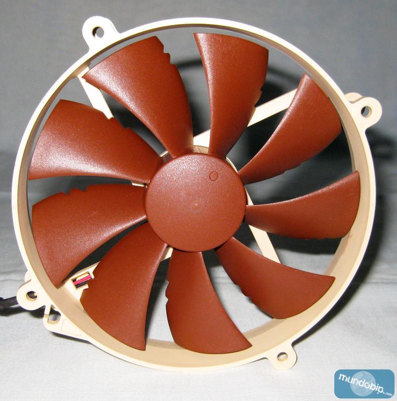 Frontal Noctua NF-P14 FLX