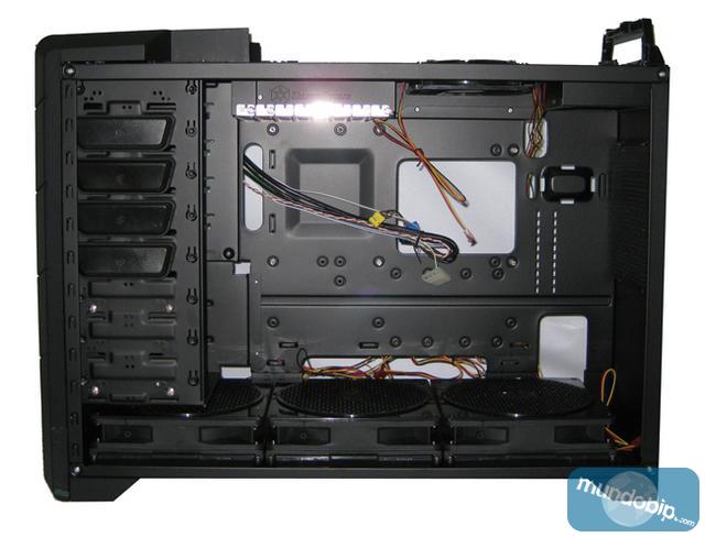 Raven RV02 abierta