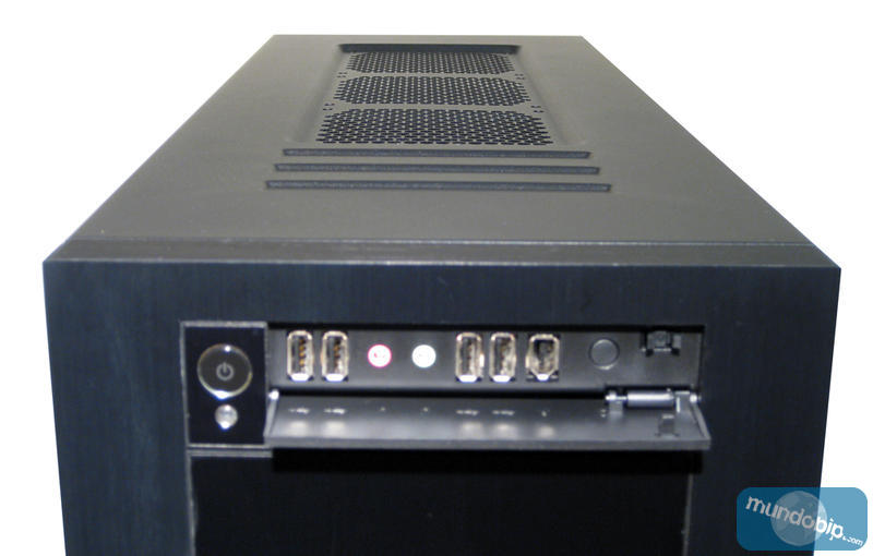 Parte superior con frontal Corsair Obsidian 700D