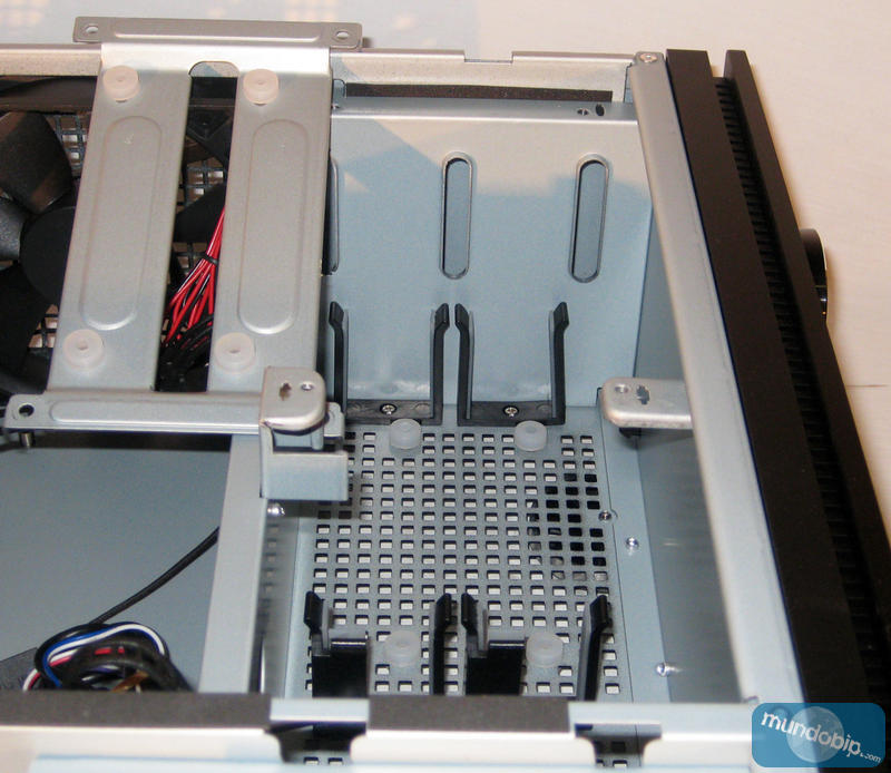 Rack discos duros abierto Antec Fusion Remote Black