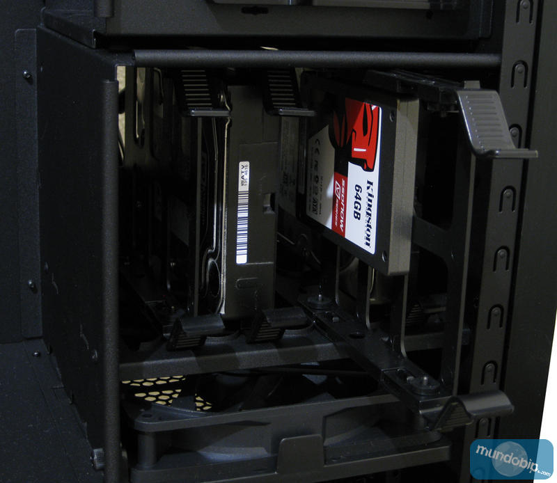 Rack discos Corsair Obsidian 700D