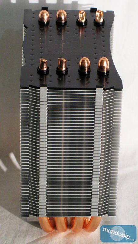 Vista lateral ngulo Corsair A70